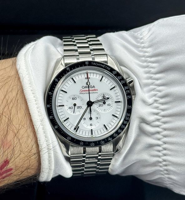 Omega Speedmaster Moonwatch Professional 310.30.42.50.04.001 Image 5